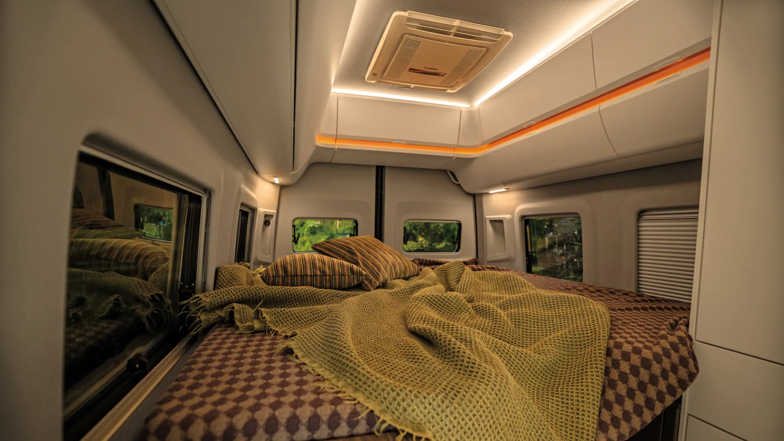 Schlafbereich im Volkswagen Grand California DUNE