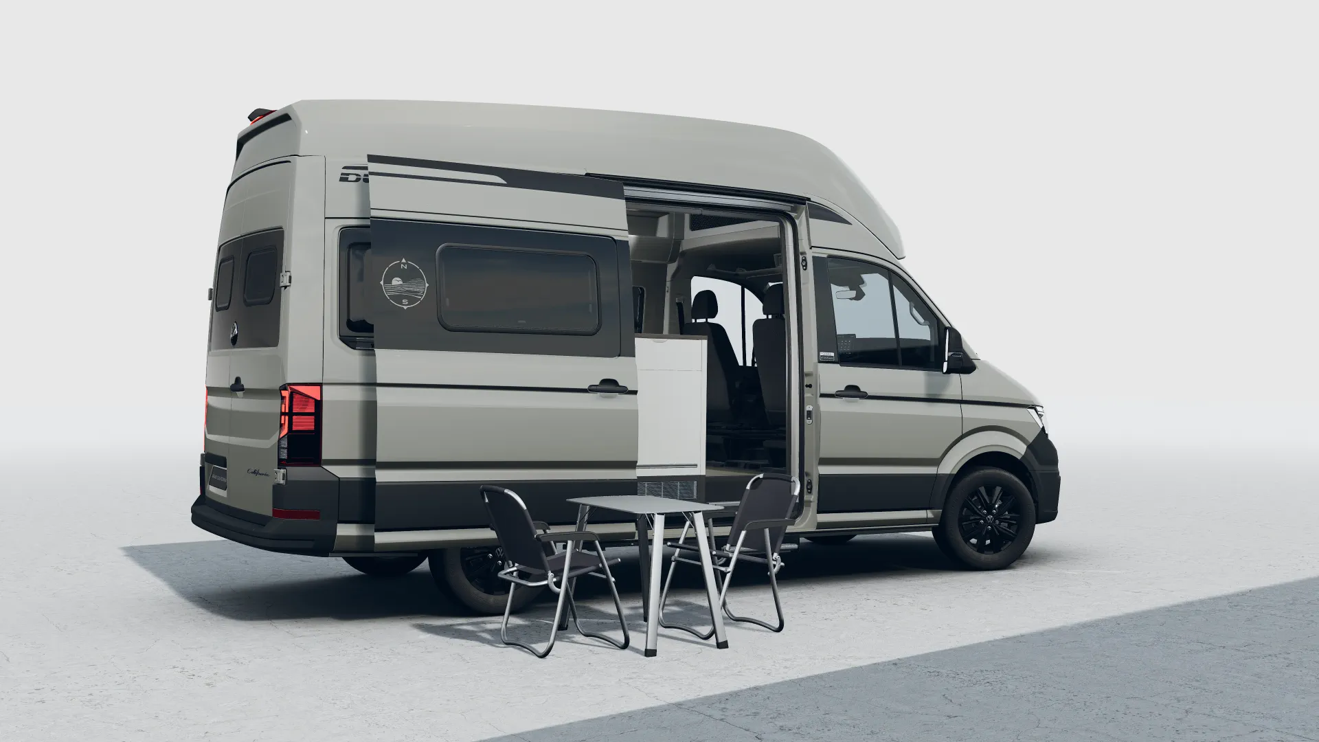 Volkswagen Grand California DUNE mit Campingtisch und Stühlen